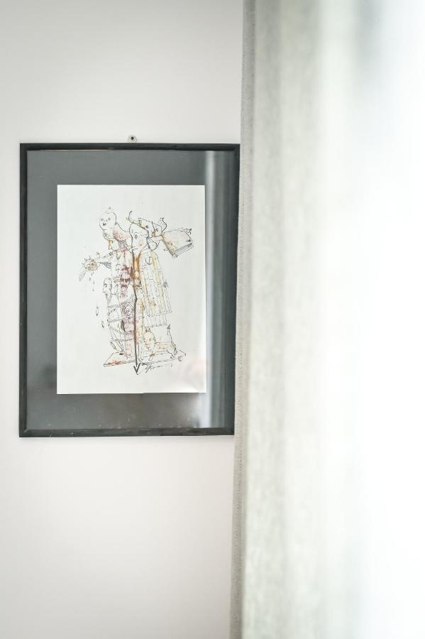 Floral Studio Retreat In Sofia City Center By Flat Mаnager المظهر الخارجي الصورة